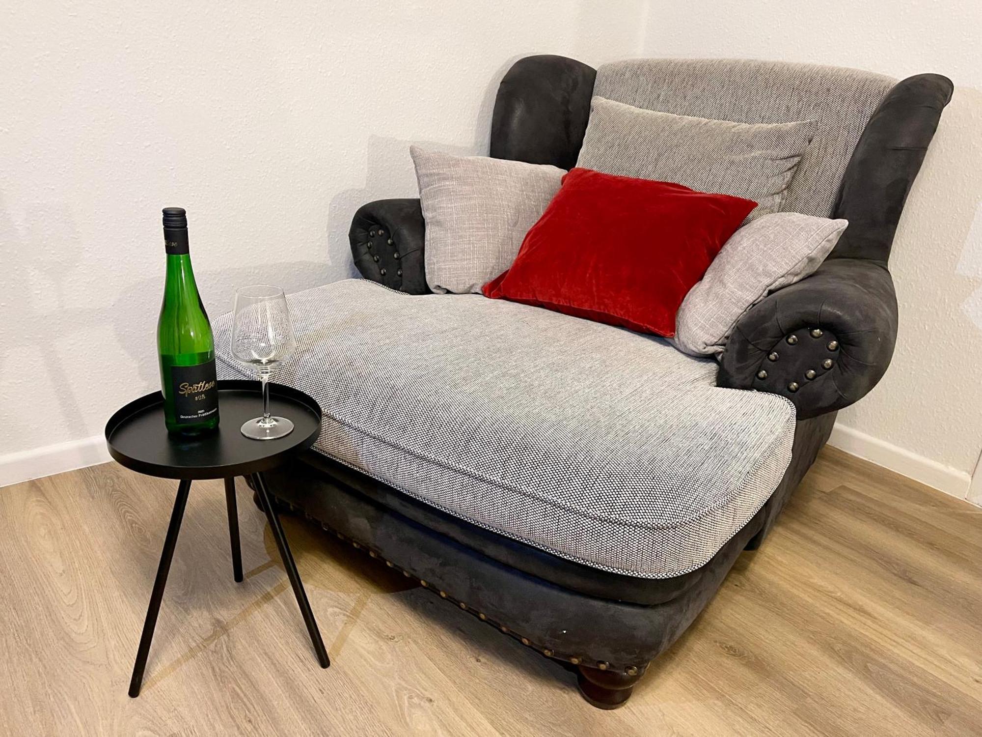 Tunnel Apartment - Nordbahntrasse, Kontaktloser Self-Check-In, Netflix Wuppertal Exterior foto
